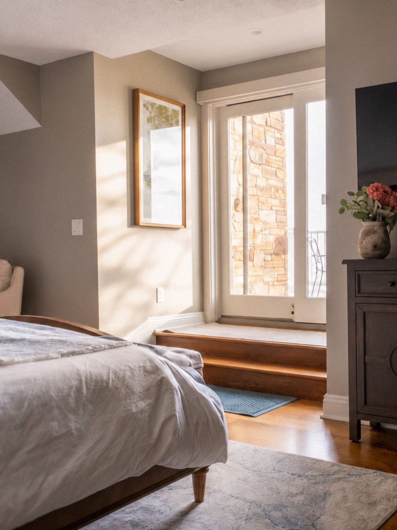 A guest room at Vincent William